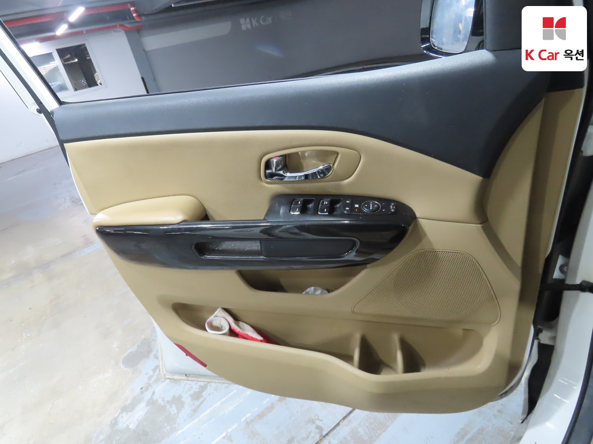 Kia New Carnival 2016 - Image 8