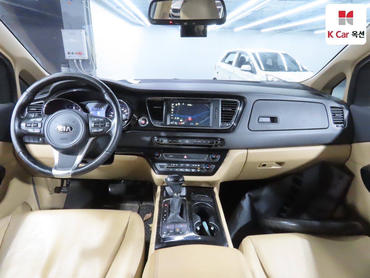 Kia New Carnival 2016 - Image 3