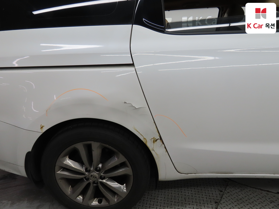 Kia New Carnival 2016 - Image 40