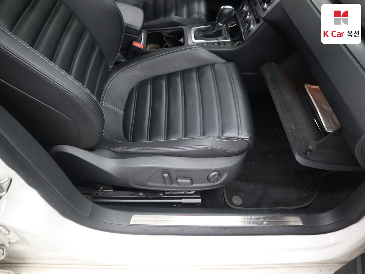 VOLKSWAGEN 씨씨 2013 - 이미지 32