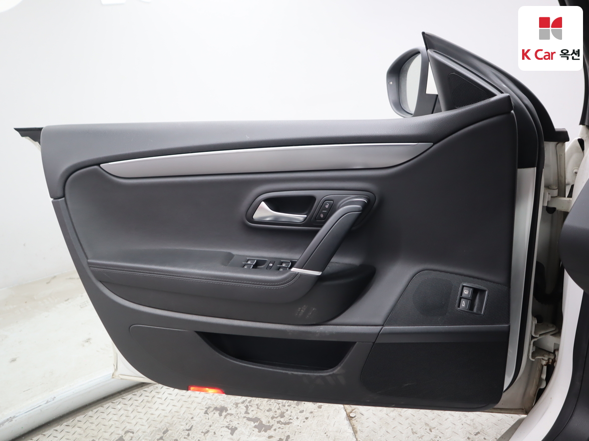 VOLKSWAGEN 씨씨 2013 - 이미지 8