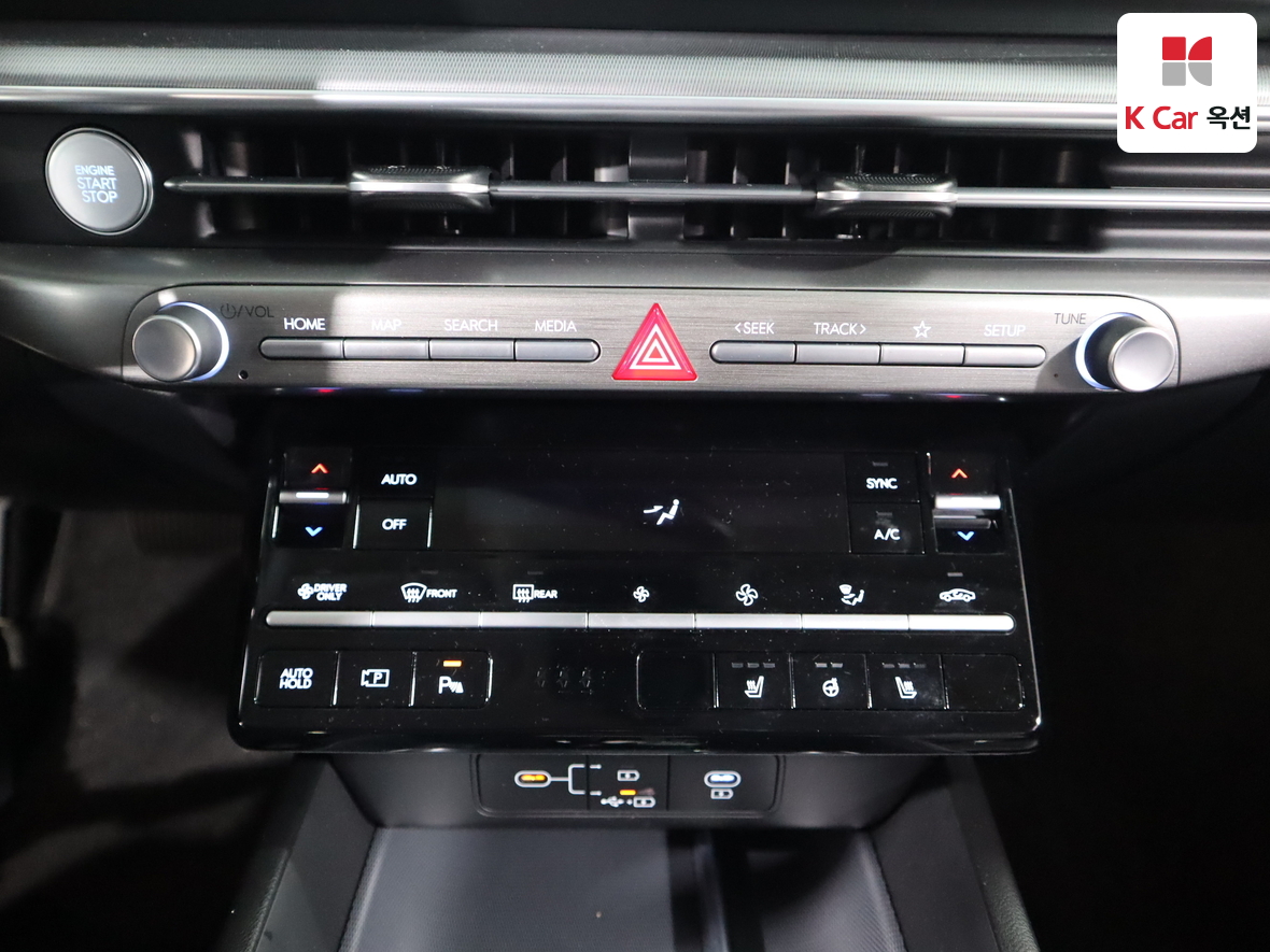 Hyundai AZERA 2023 - Image 15