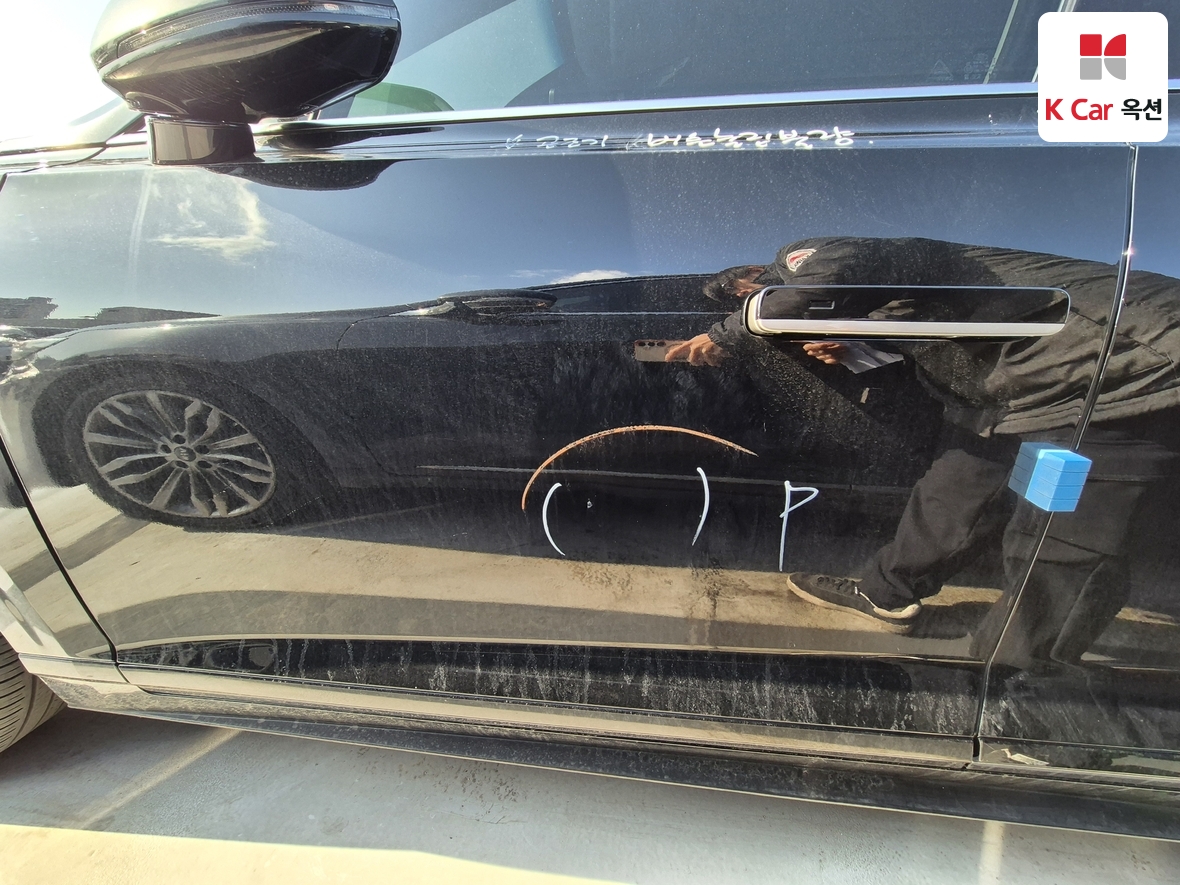 Hyundai AZERA 2023 - Image 35