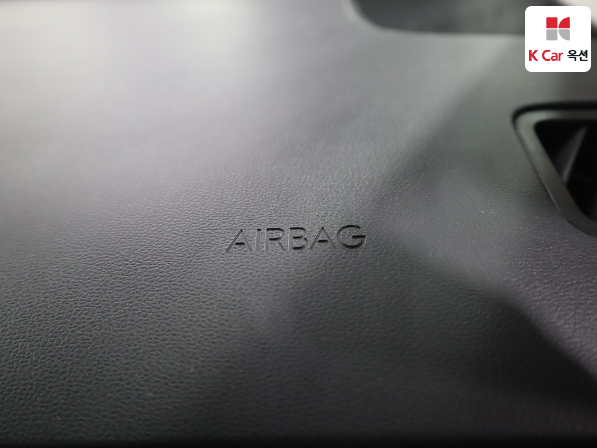 Hyundai AZERA 2023 - Image 30