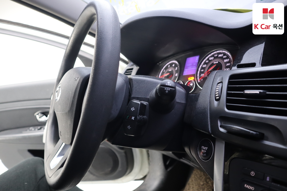 Renault Samsung SM5 2015 - Image 11