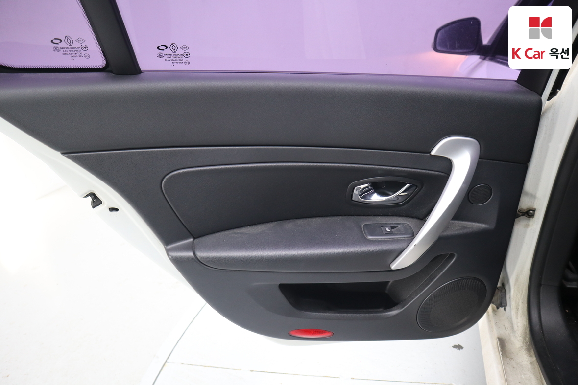 Renault Samsung SM5 2015 - Image 21