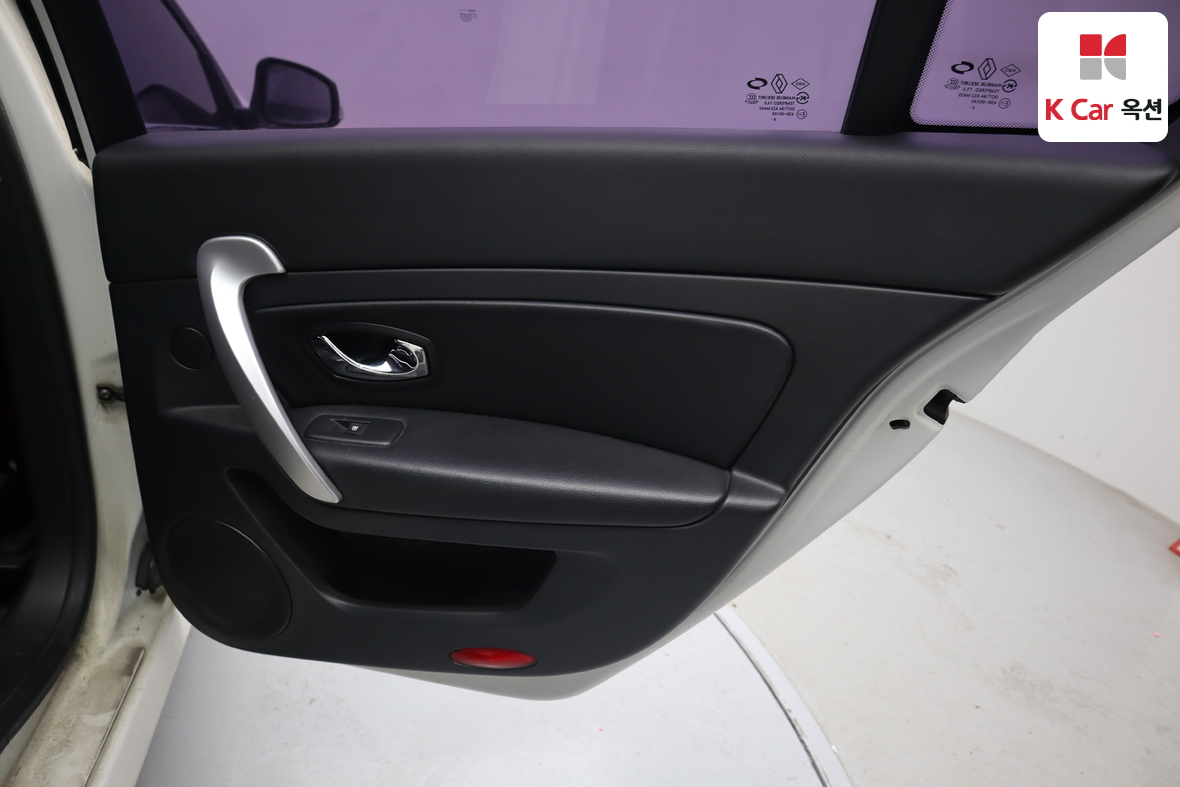 Renault Samsung SM5 2015 - Image 25