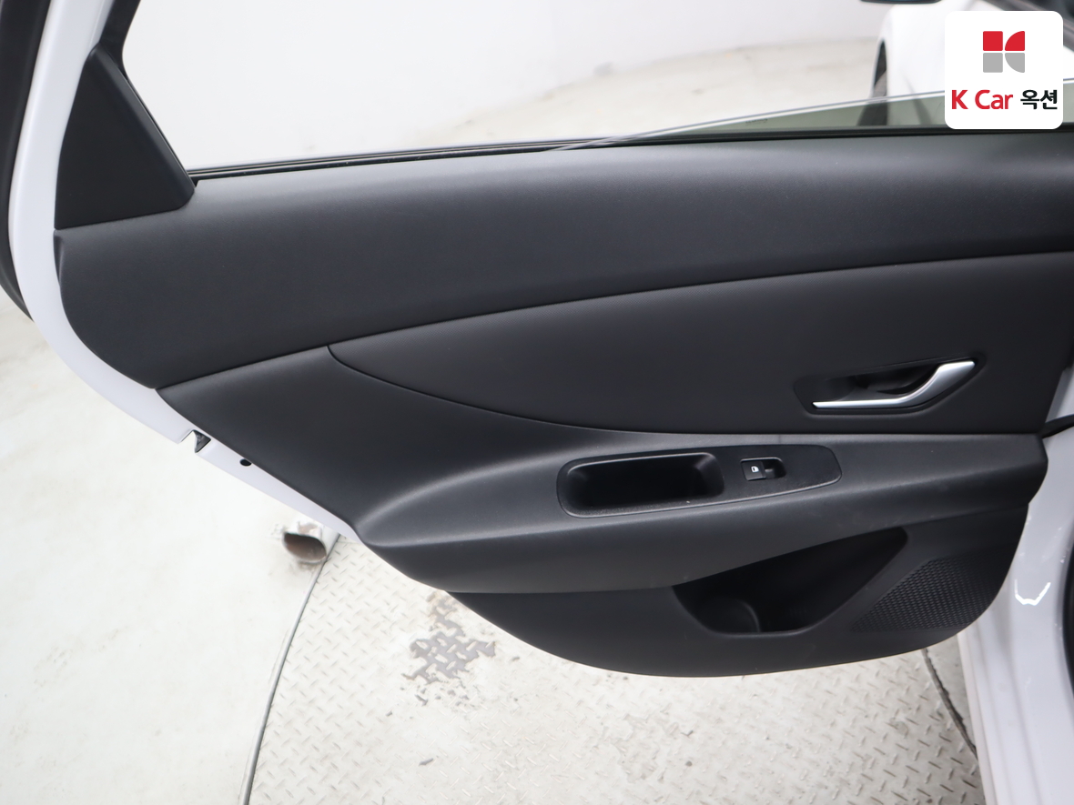 هيونداي إلانترا 2023 - صورة 21