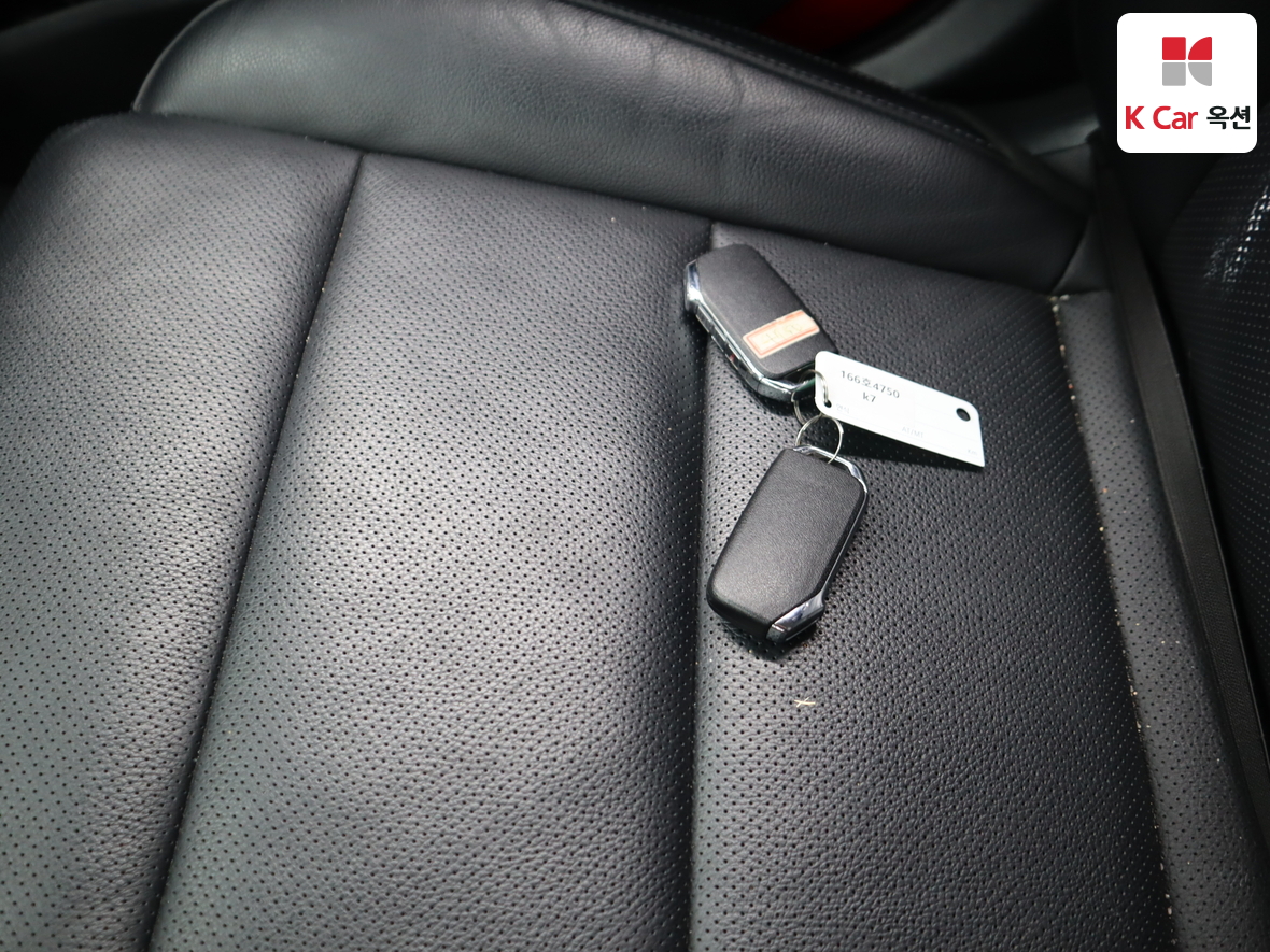 Kia K7 2021 - Image 17