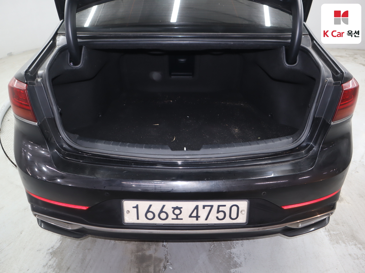 Kia K7 2021 - Image 24