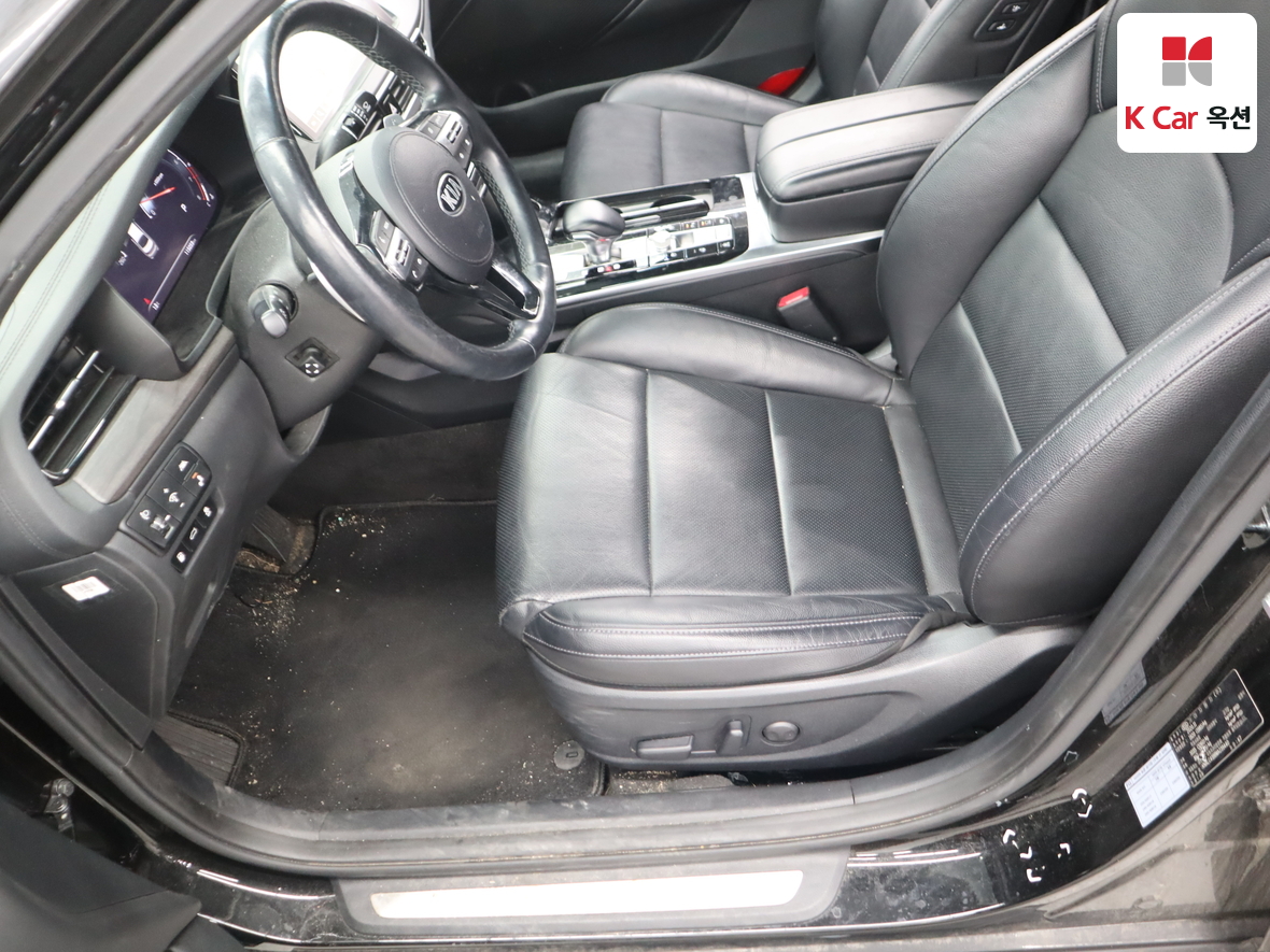 Kia K7 2021 - Image 18