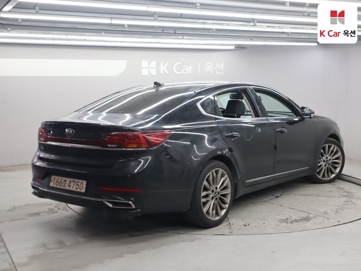 Kia K7 2021 - Image 2
