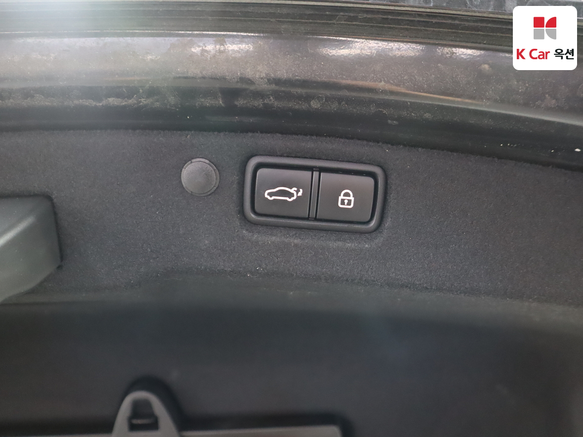 Kia K7 2021 - Image 25