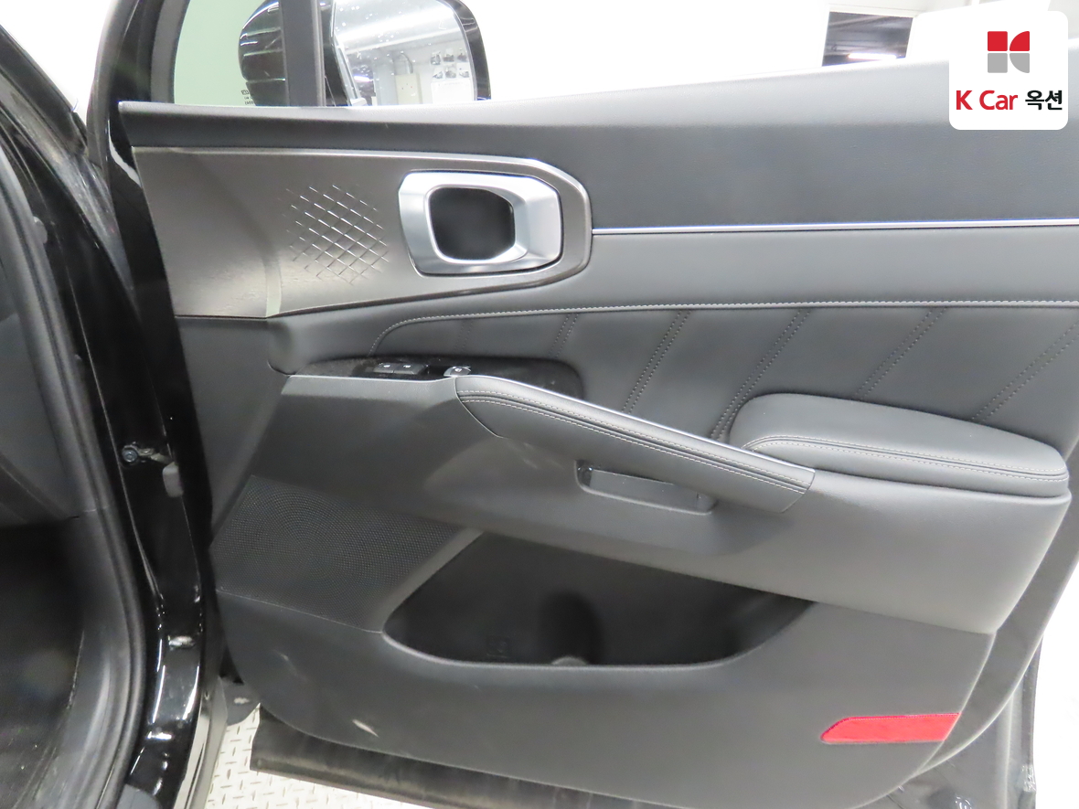 كيا سورينتو 2021 - صورة 32