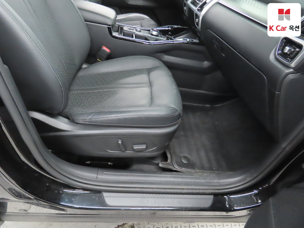 كيا سورينتو 2021 - صورة 33