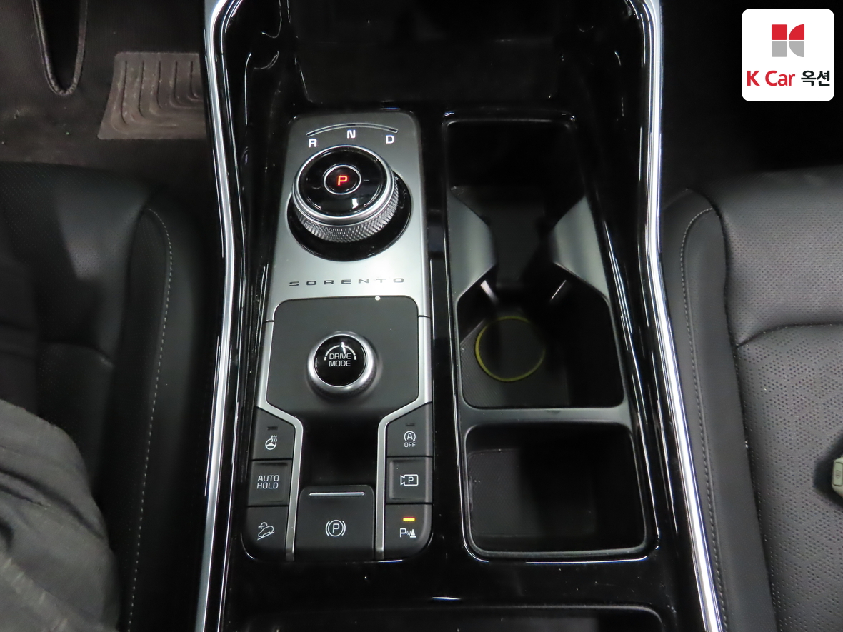 كيا سورينتو 2021 - صورة 16