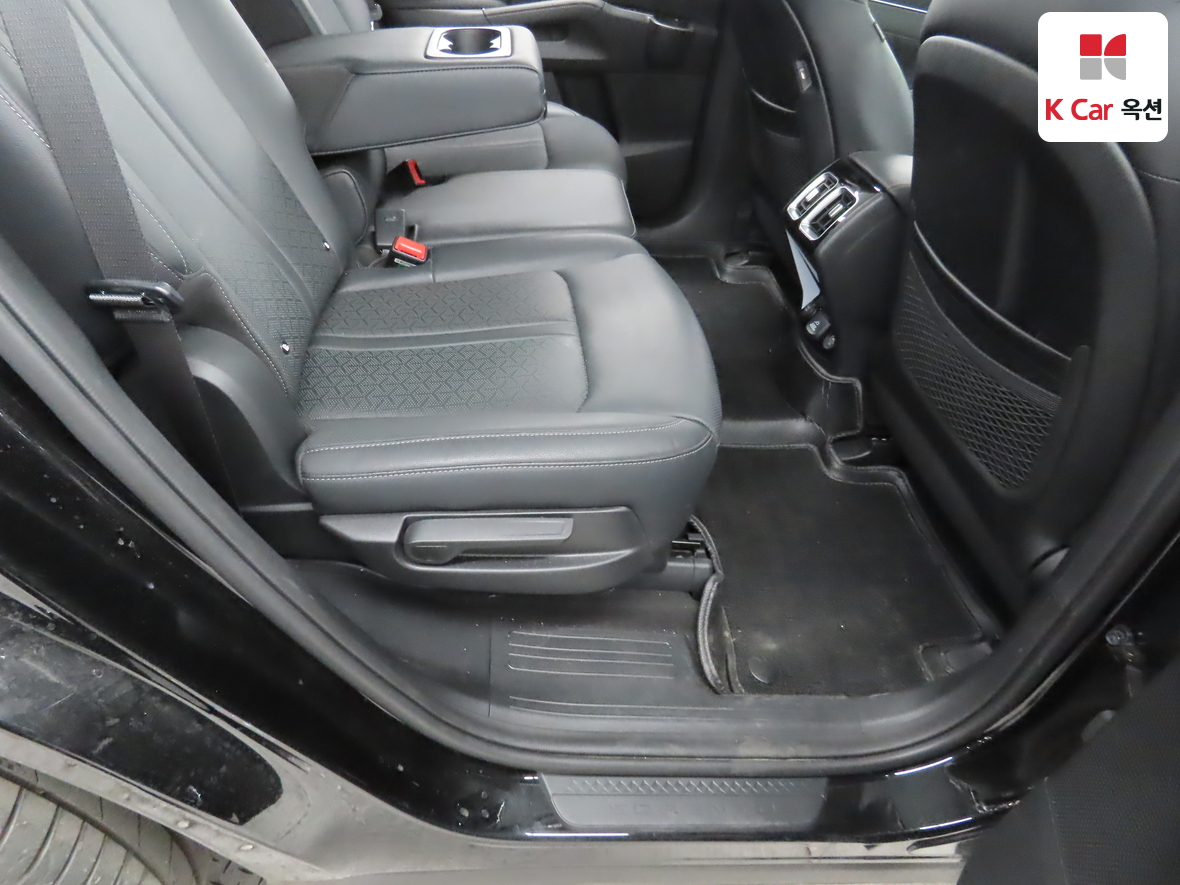 كيا سورينتو 2021 - صورة 31