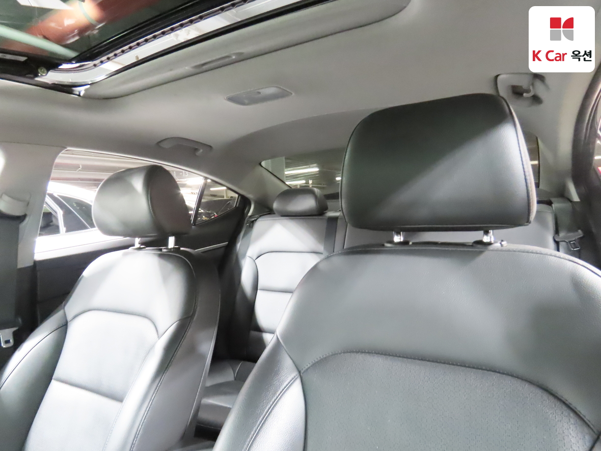 Hyundai Elantra 2016 - Image 19