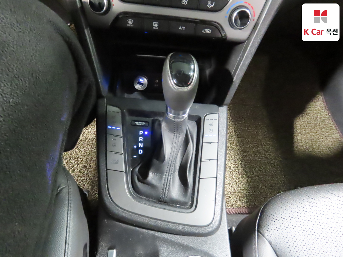 Hyundai Elantra 2016 - Image 16