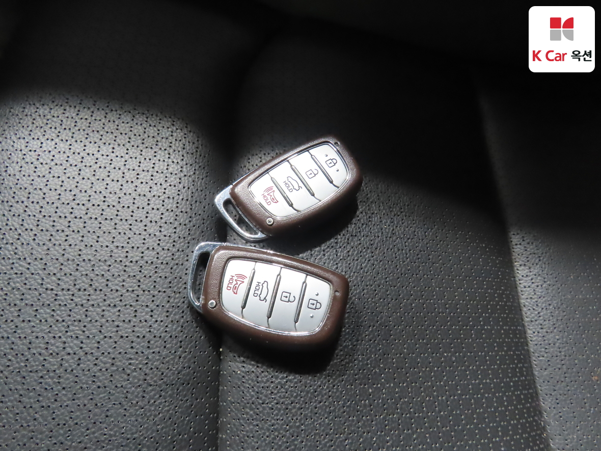 Hyundai Elantra 2016 - Image 17