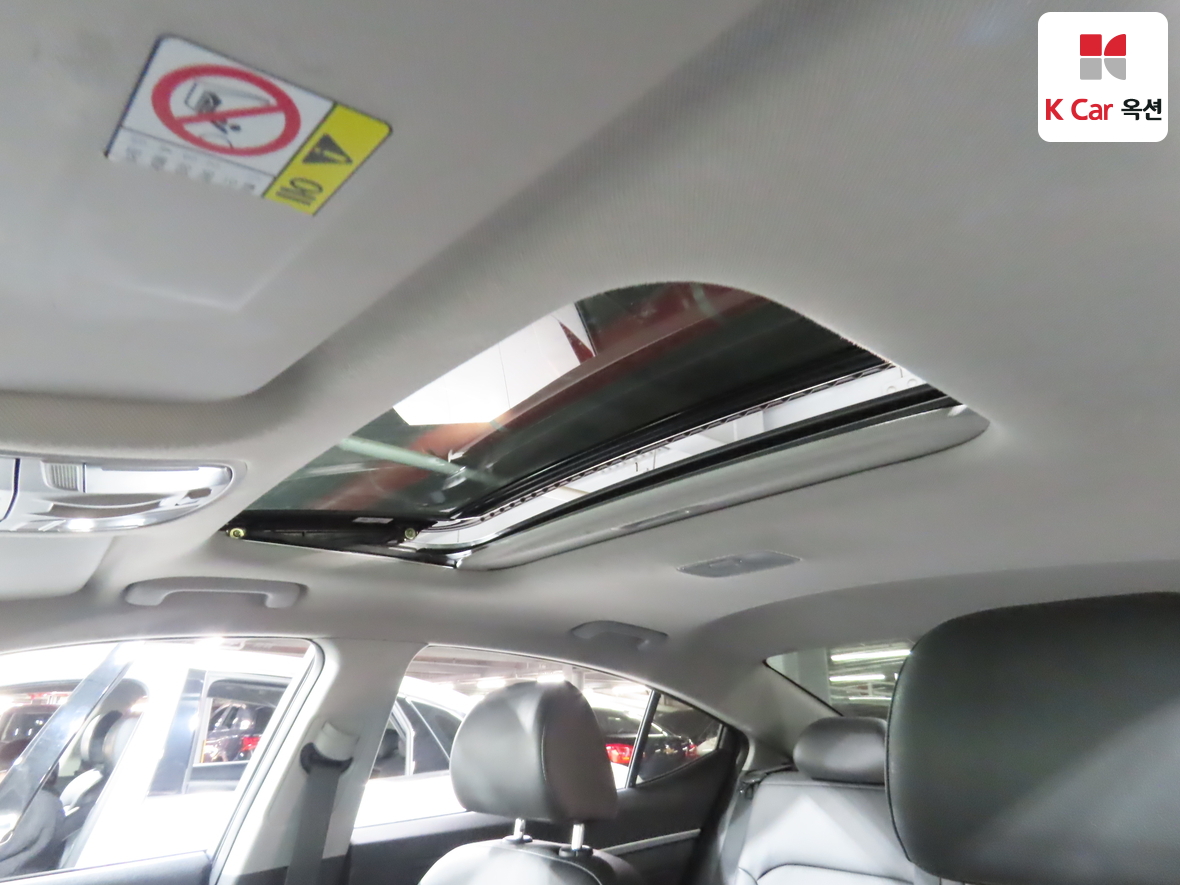 Hyundai Elantra 2016 - Image 21