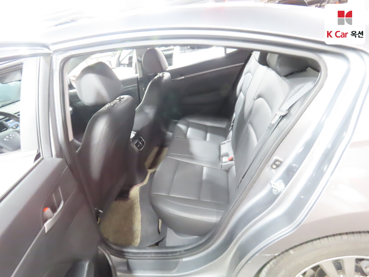 Hyundai Elantra 2016 - Image 25