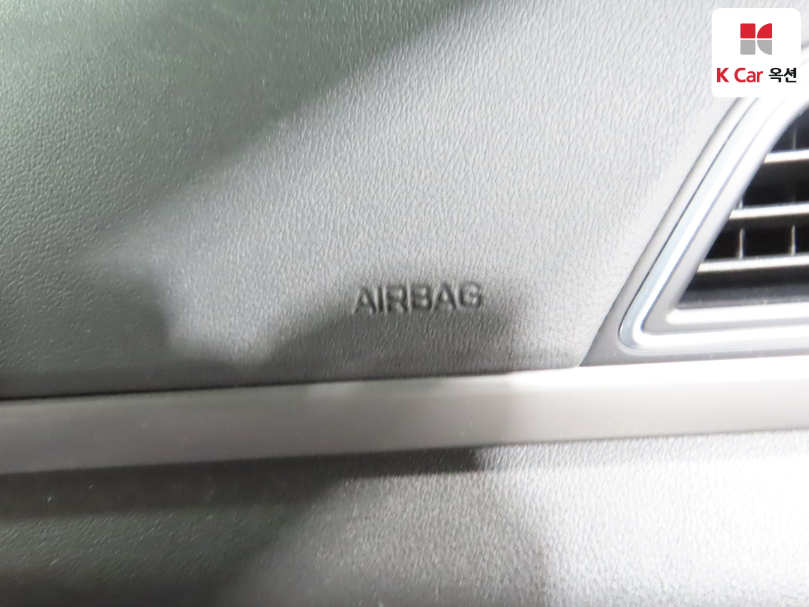 Hyundai Elantra 2016 - Image 32