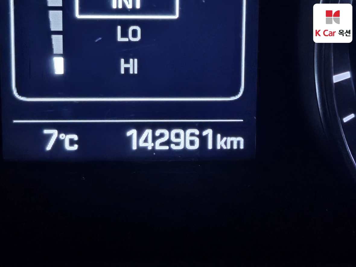 Hyundai Elantra 2016 - Image 4