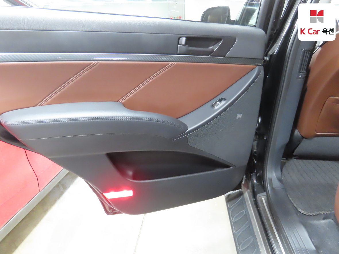 Hyundai Veracruz 2011 - Image 24