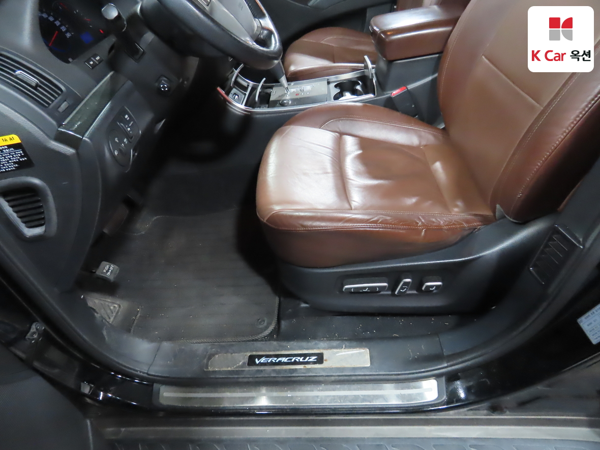 Hyundai Veracruz 2011 - Image 18