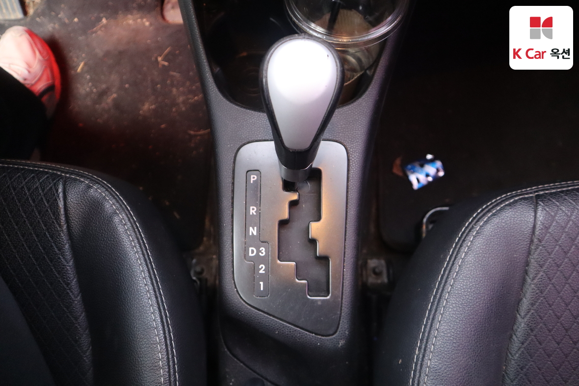 Kia Morning 2015 - Image 15