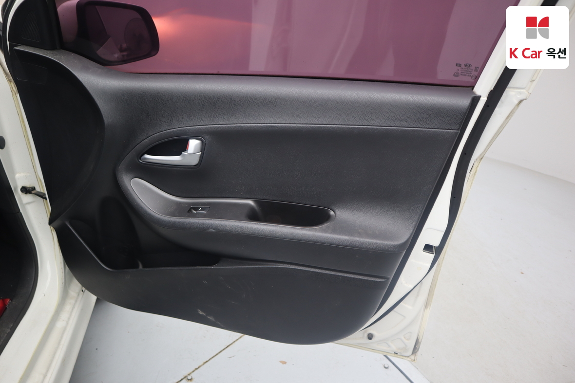 Kia Morning 2015 - Image 28