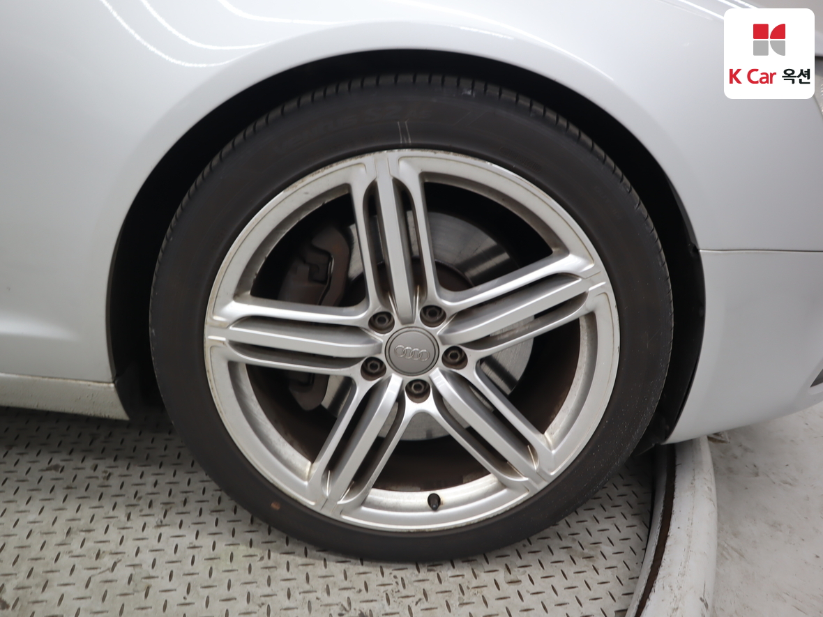 Audi A6 2011 - Image 52