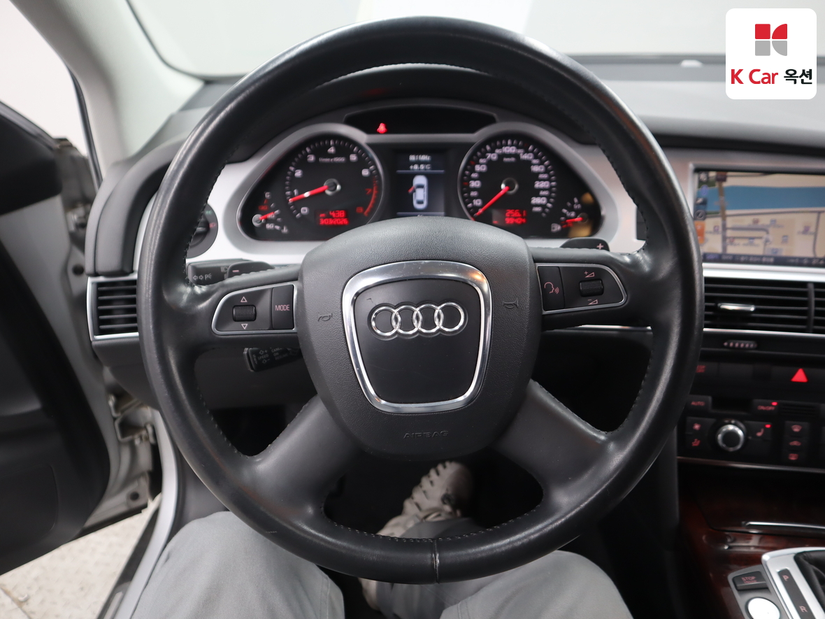 Audi A6 2011 - Image 10