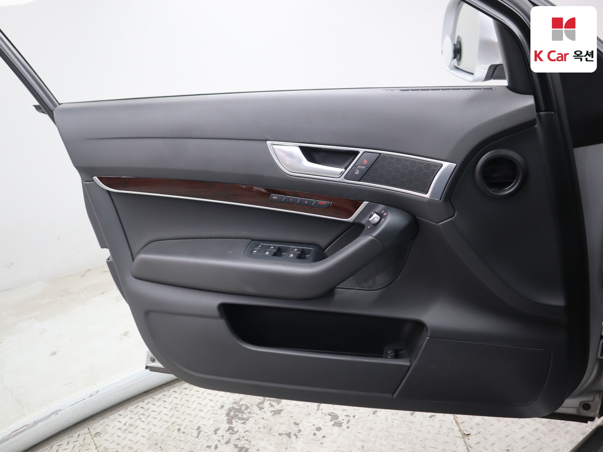 Audi A6 2011 - Image 8