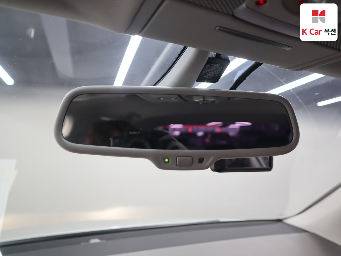 Audi A6 2011 - Image 13