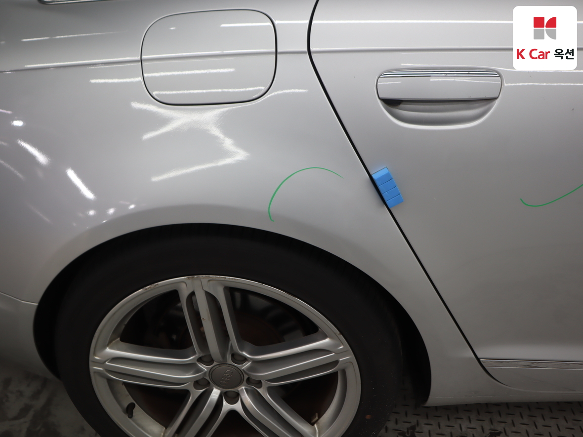 Audi A6 2011 - Image 46