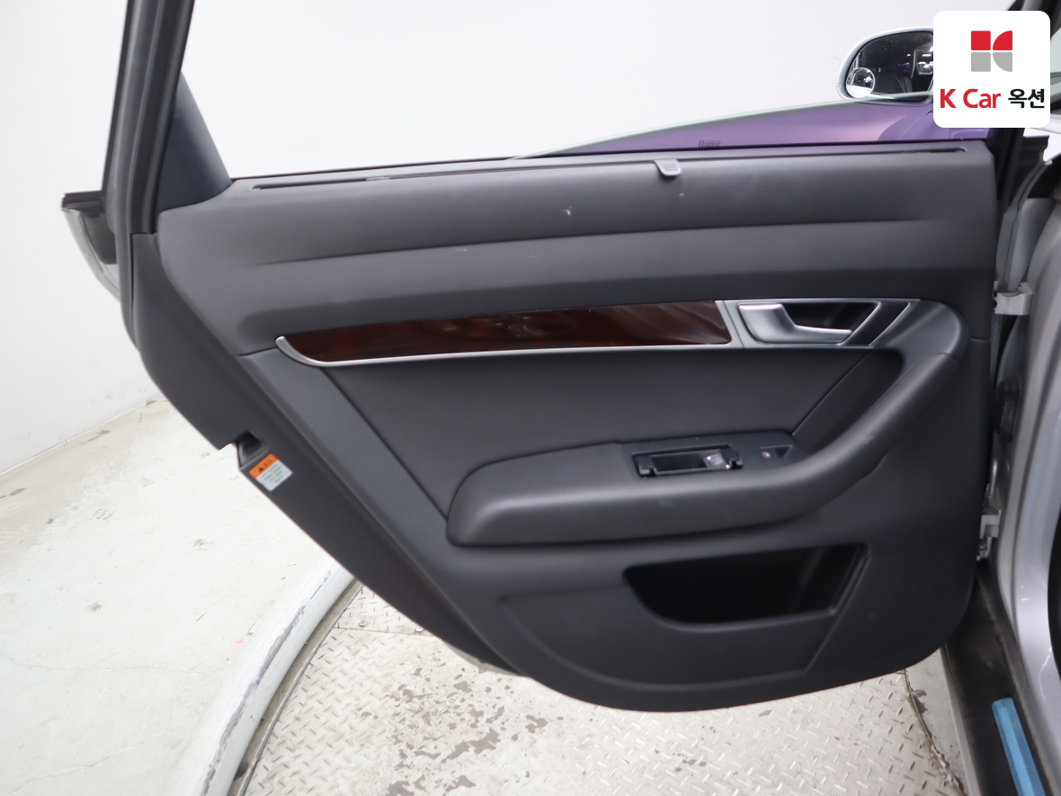 Audi A6 2011 - Image 25