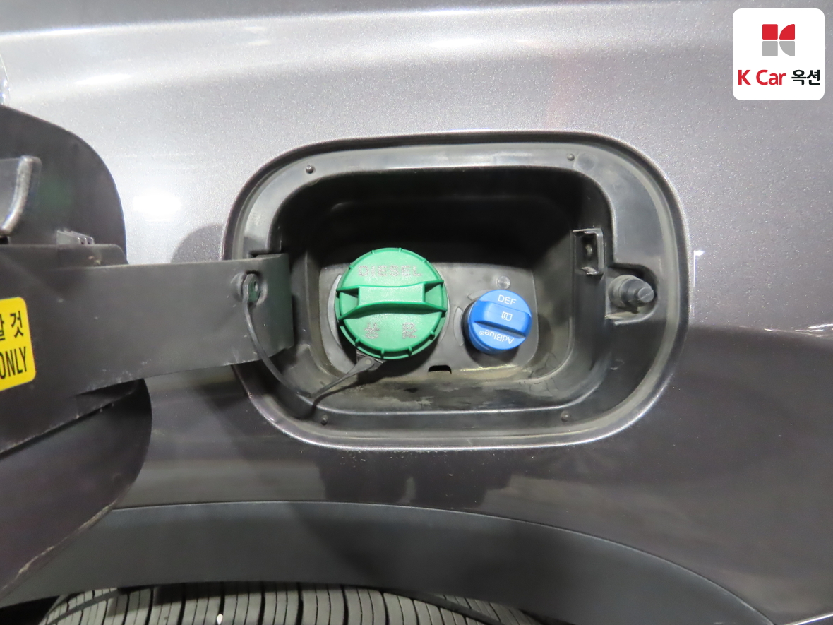 Hyundai Santa Fe 2019 - Image 24