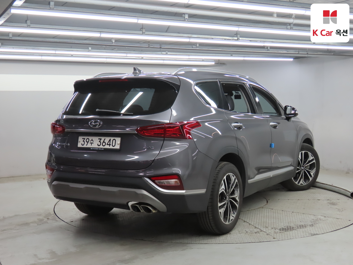 Hyundai Santa Fe 2019 - Image 2