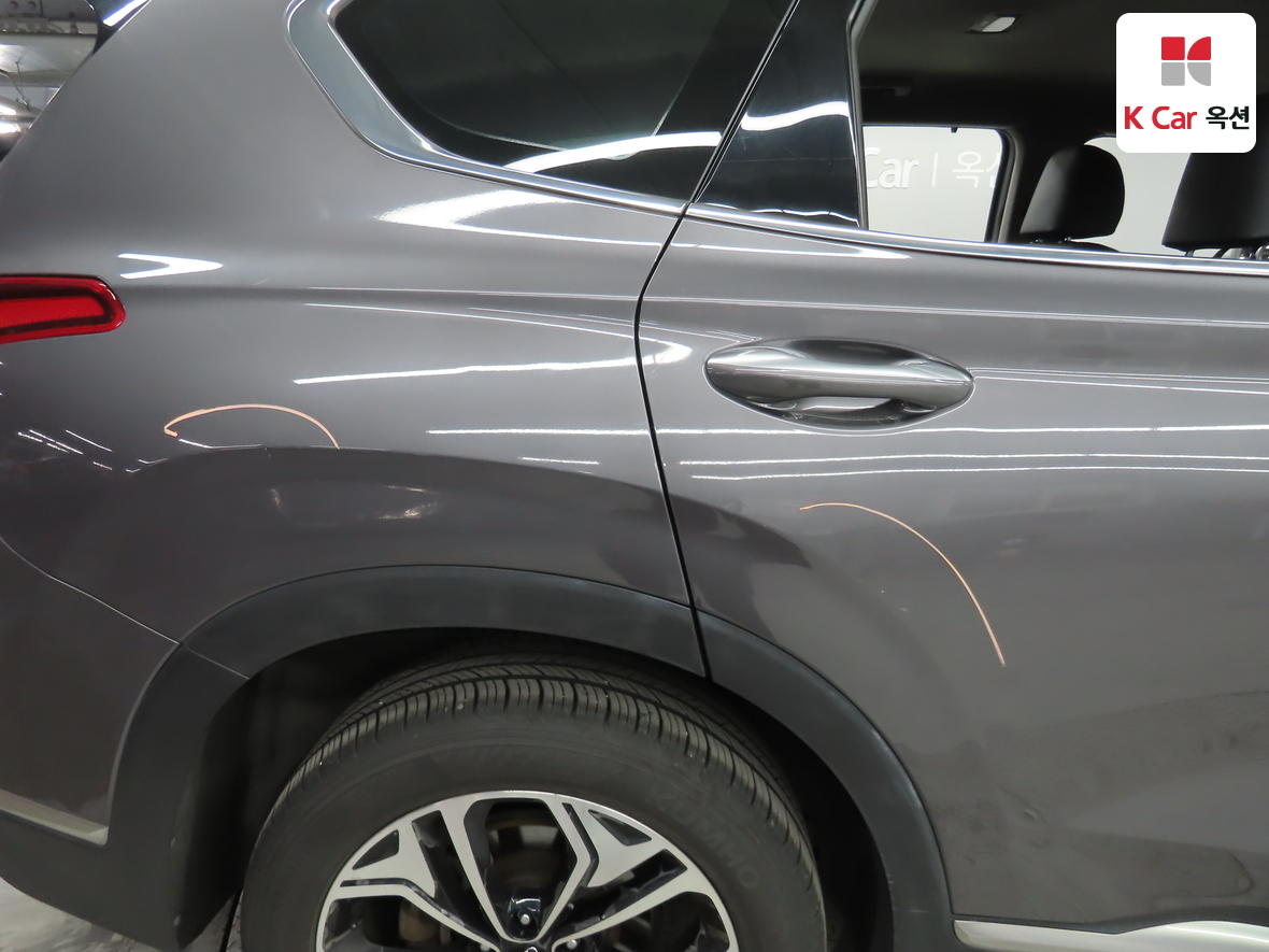 Hyundai Santa Fe 2019 - Image 39