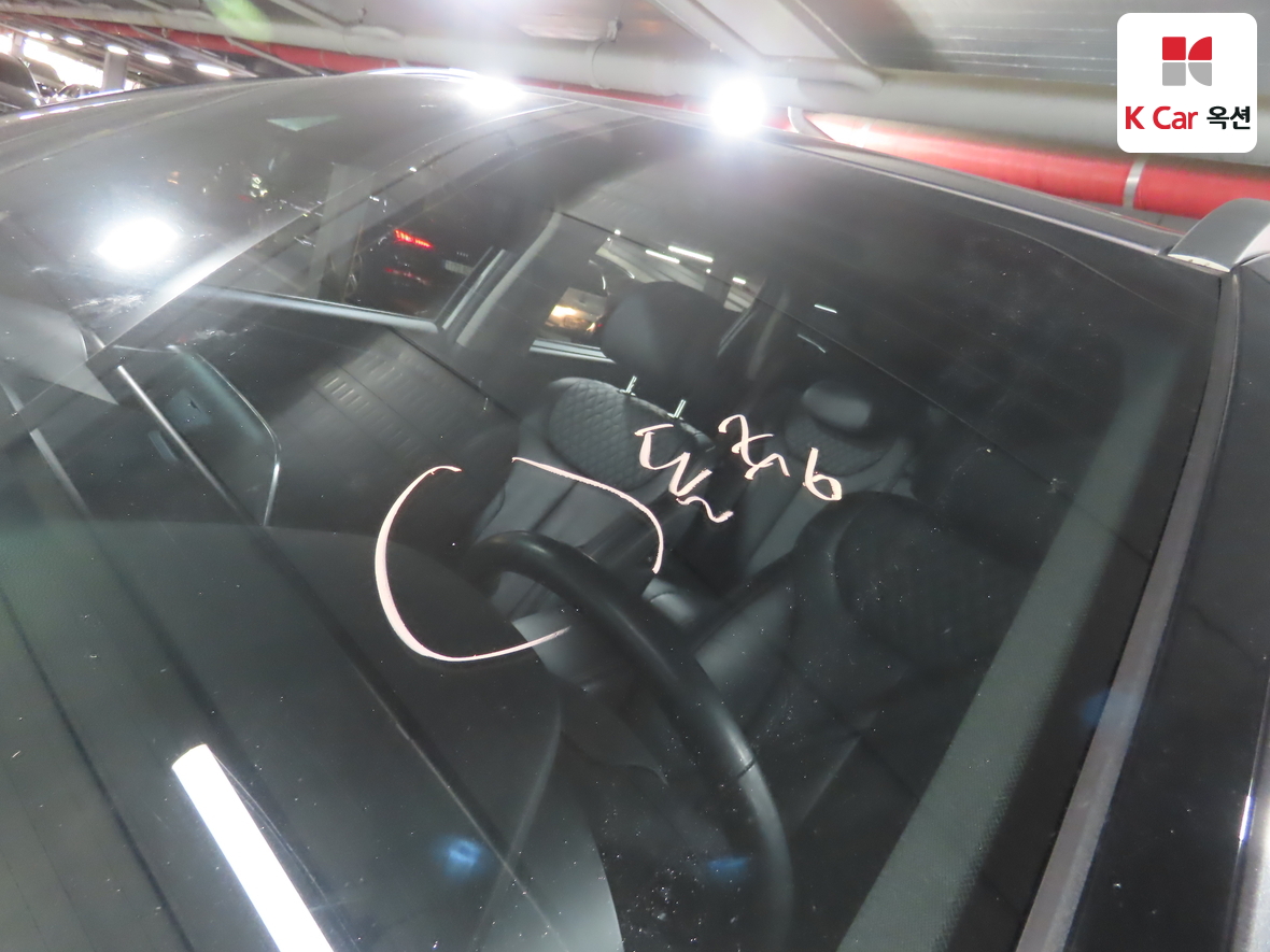 Hyundai Santa Fe 2019 - Image 34