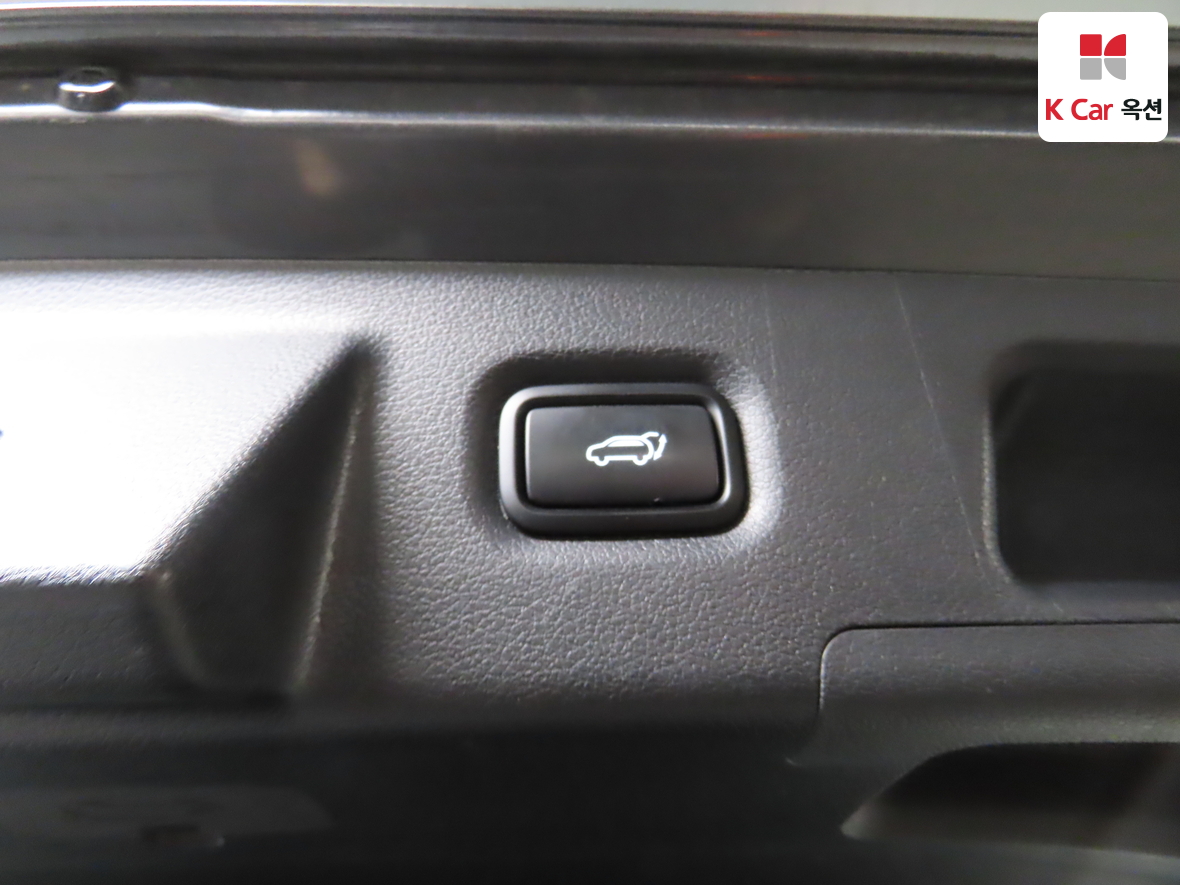 Hyundai Santa Fe 2019 - Image 26