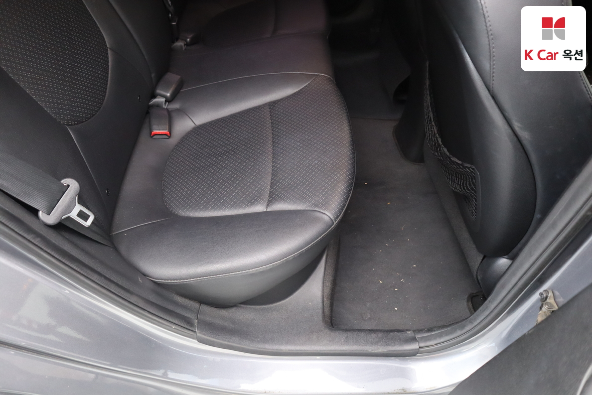 هيونداي أكسنت 2014 - صورة 26