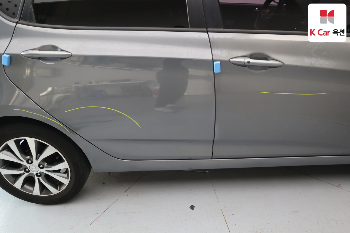 هيونداي أكسنت 2014 - صورة 38