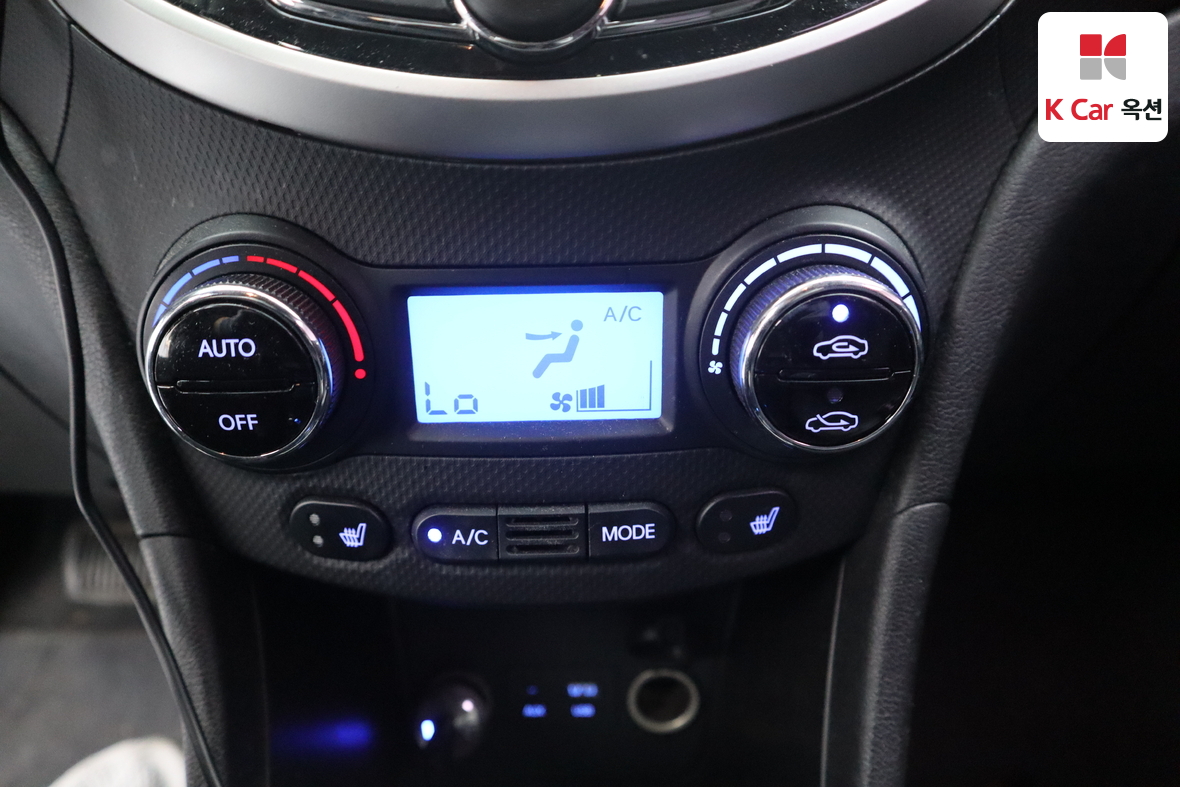 هيونداي أكسنت 2014 - صورة 14