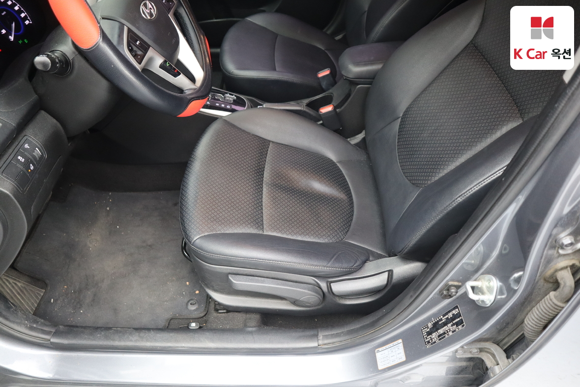 هيونداي أكسنت 2014 - صورة 18