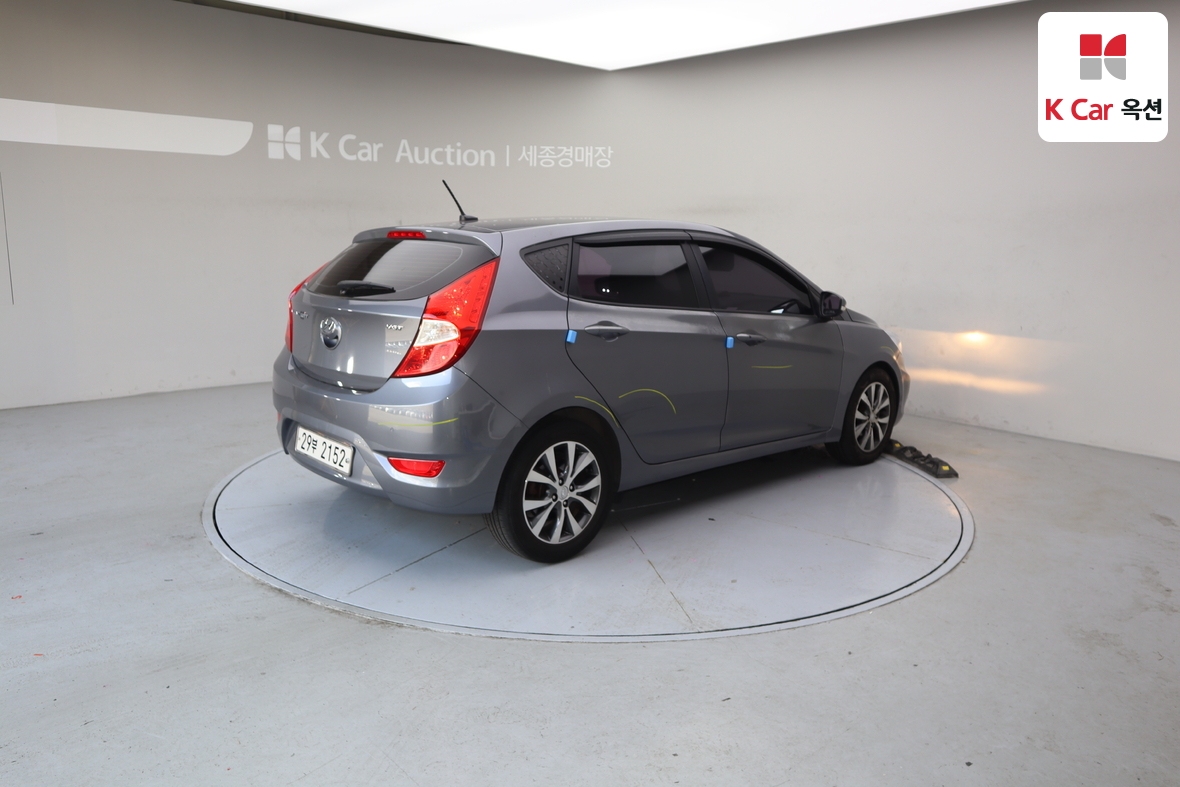 هيونداي أكسنت 2014 - صورة 2