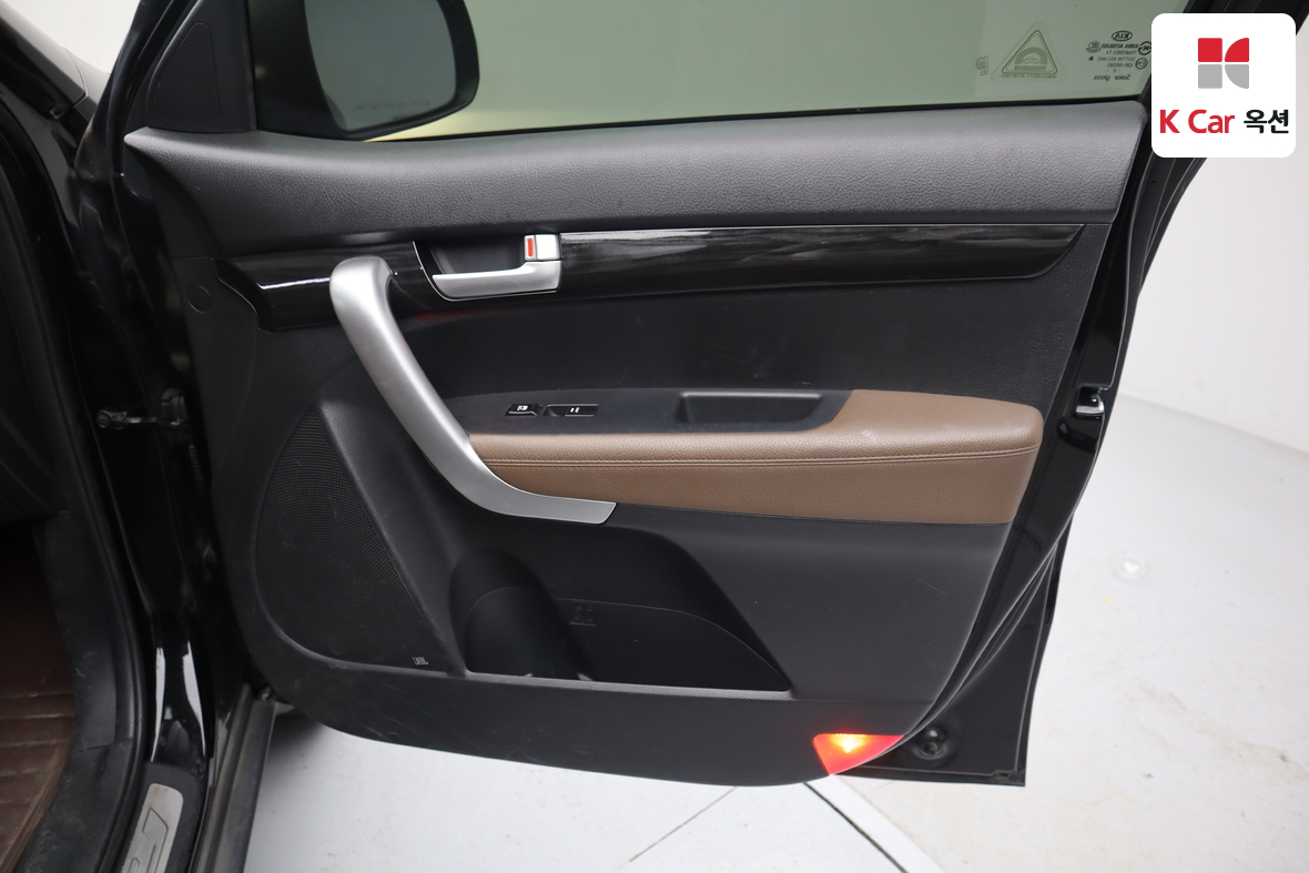 Kia Sorento 2011 - Image 31