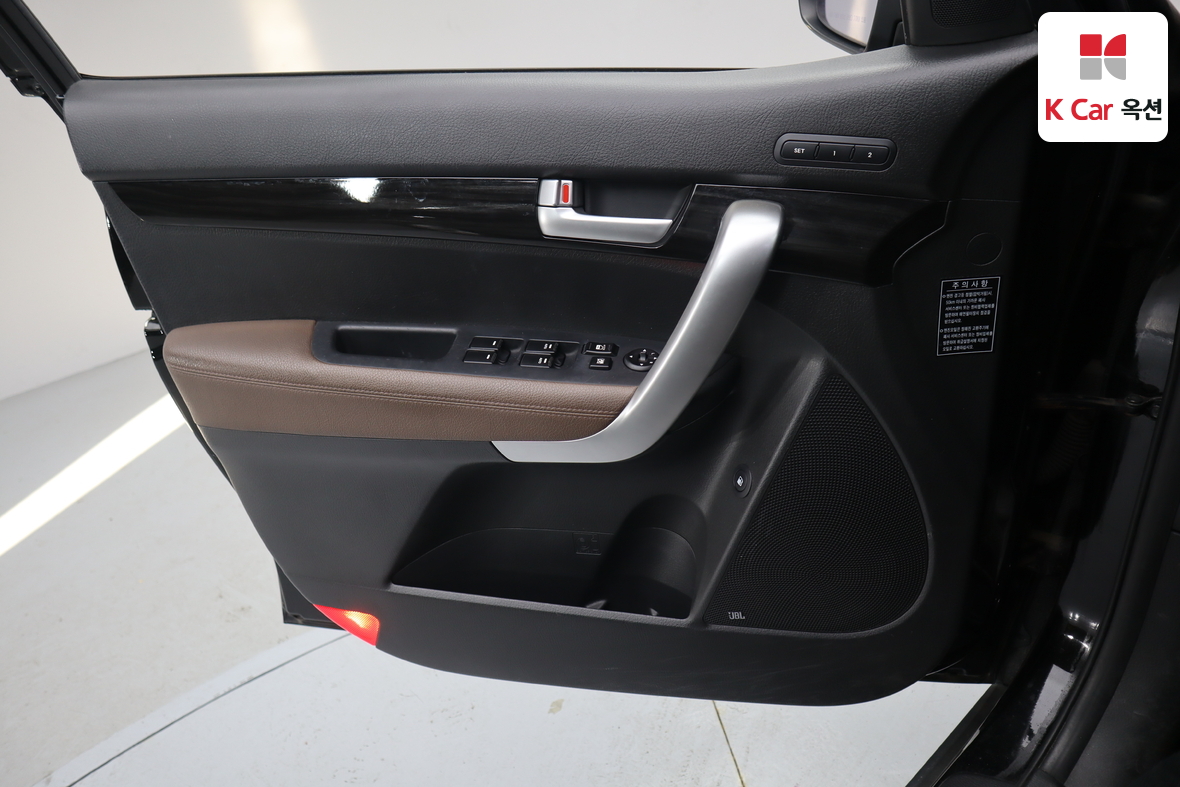 Kia Sorento 2011 - Image 8